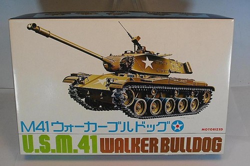Crown 263 300 m41 - 1/35, n.